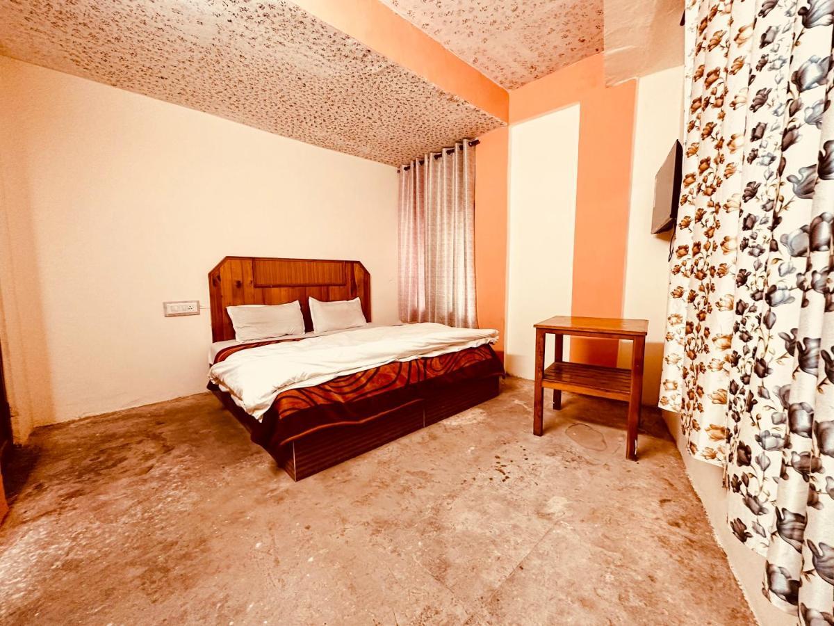 Hotel D Kanchan Manali מראה חיצוני תמונה