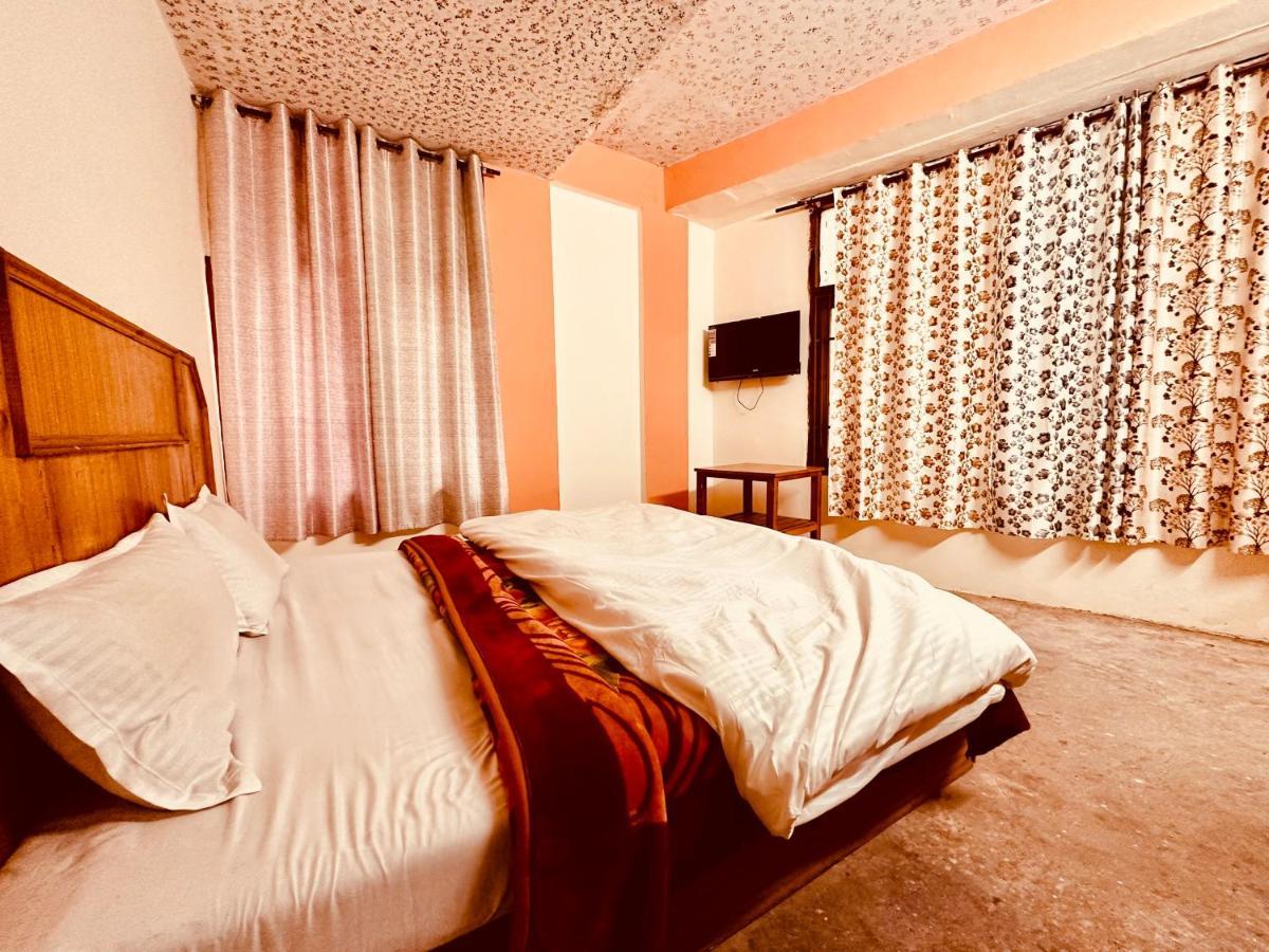 Hotel D Kanchan Manali מראה חיצוני תמונה